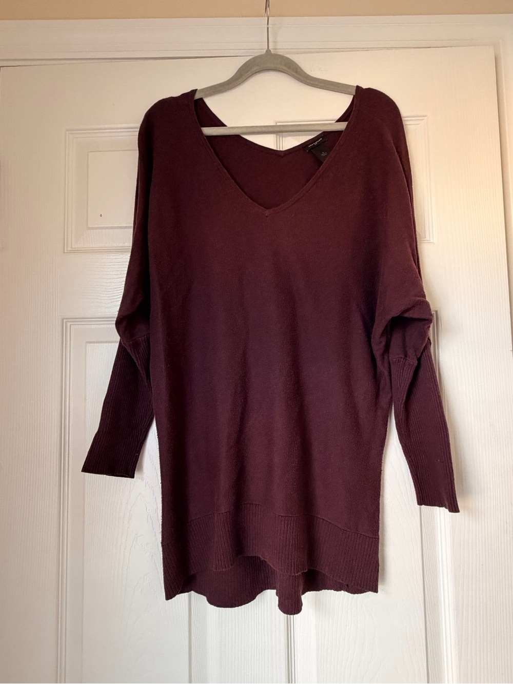 Ann Taylor V-Neck Long Sleeve Sweater - Maroon